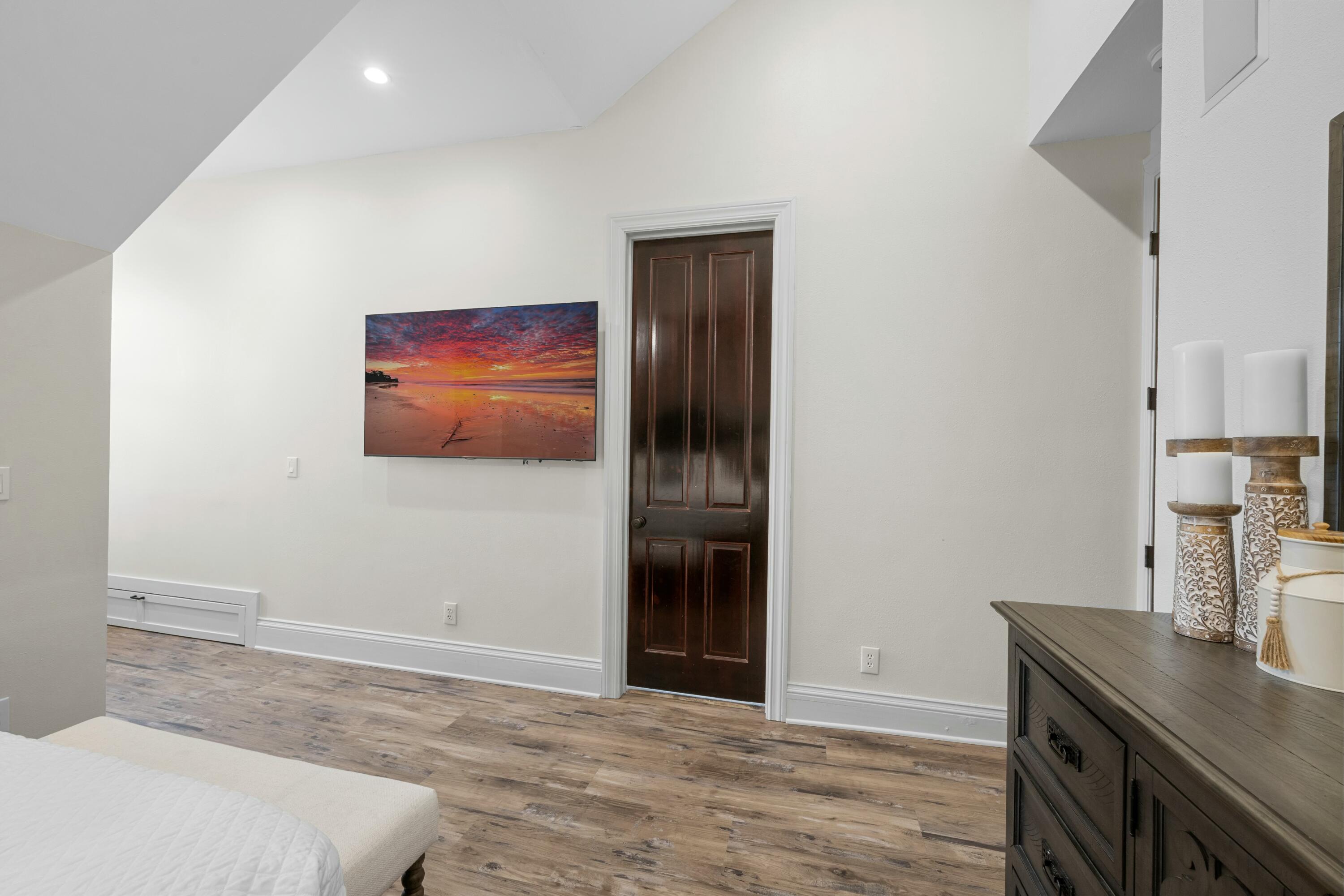 FISHERMAN'S VILLAGE - Residential