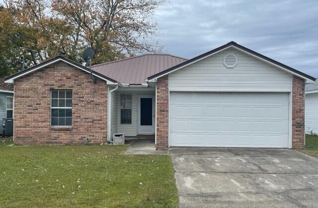 Cute as can be, built by J & J, open floor plan, privacy fenced back yard, open patio, private master bedroom and bath, 2 guest bedrooms and bath, bright kitchen has white cabinets and range, refrigerator, dishwasher and disposal. This house also has blinds, ceiling fans, and double car garage with opener and remotes. A great price on a house located between both bases.