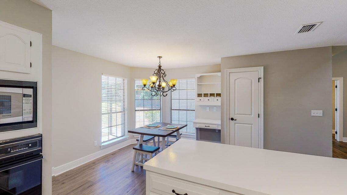 PORT DIXIE - Residential Lease