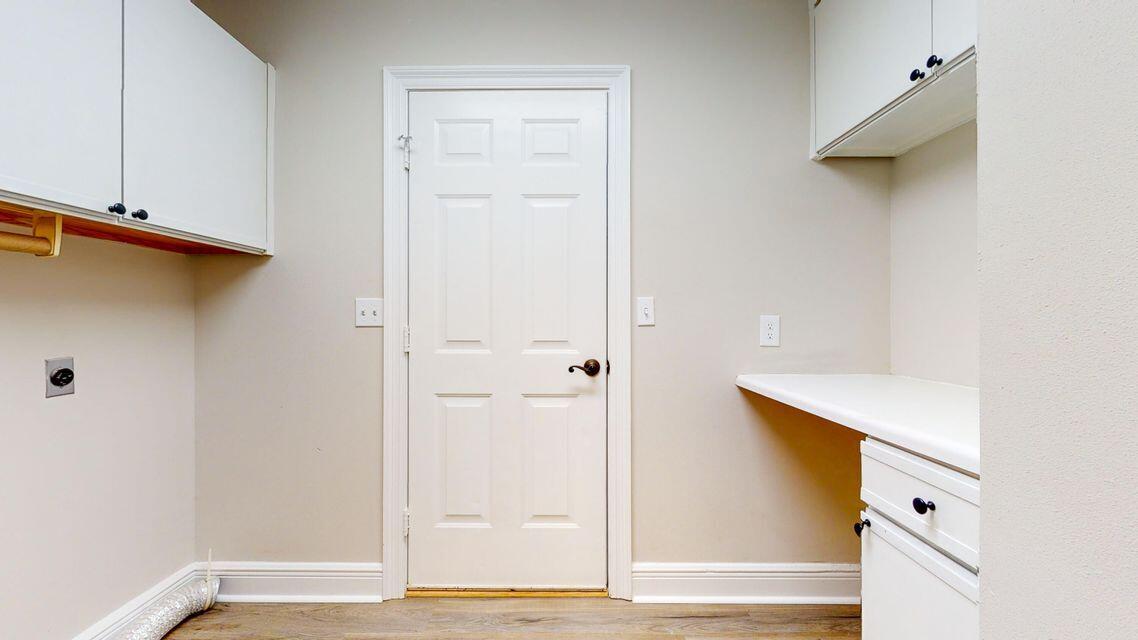 PORT DIXIE - Residential Lease