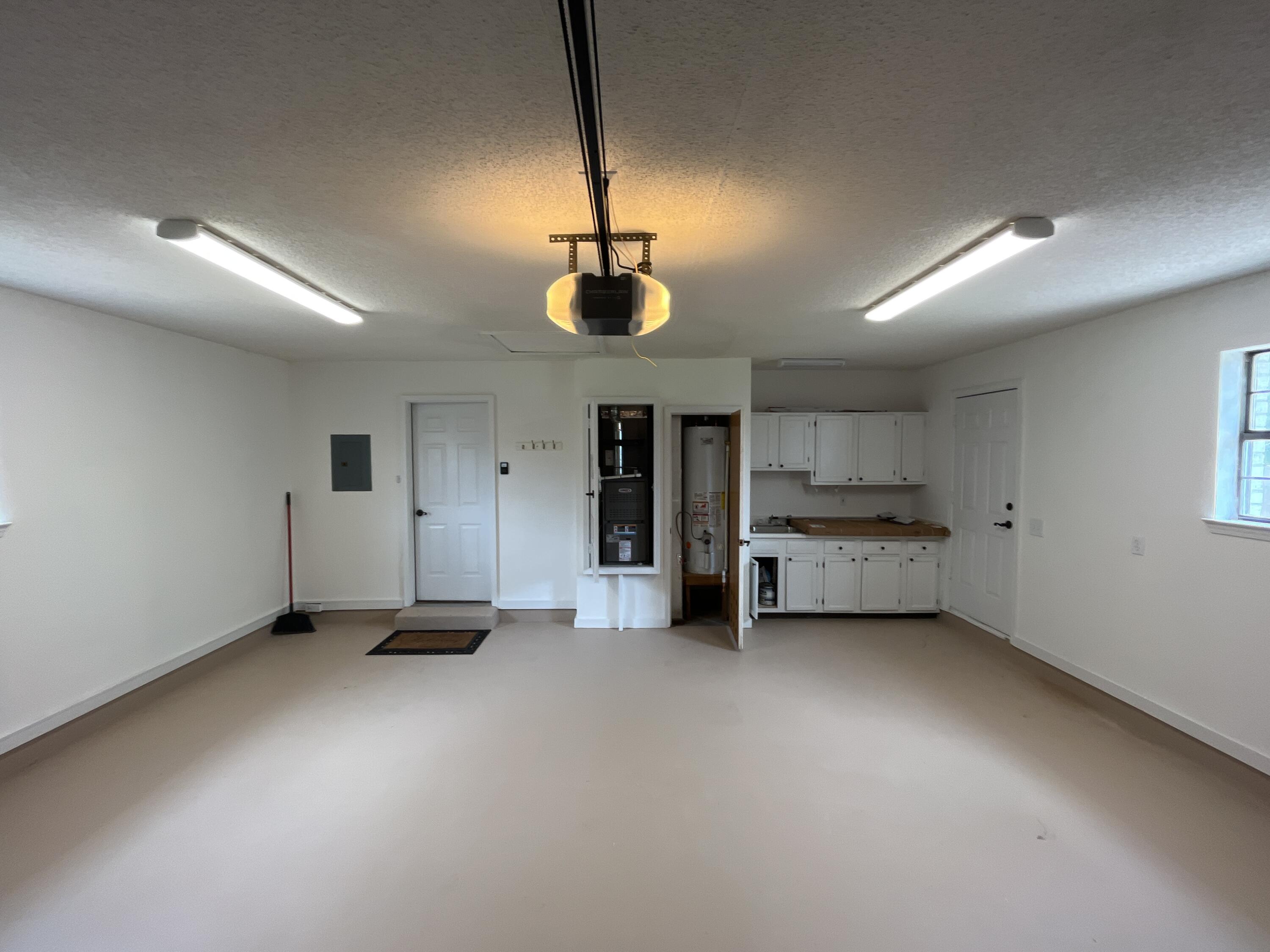 PORT DIXIE - Residential Lease