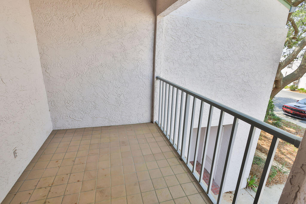 SHORELINE GARDENS T/H - Residential