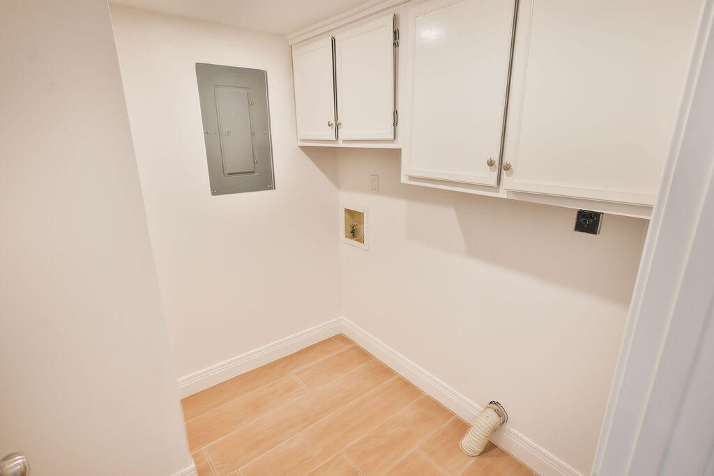 SHORELINE GARDENS T/H - Residential