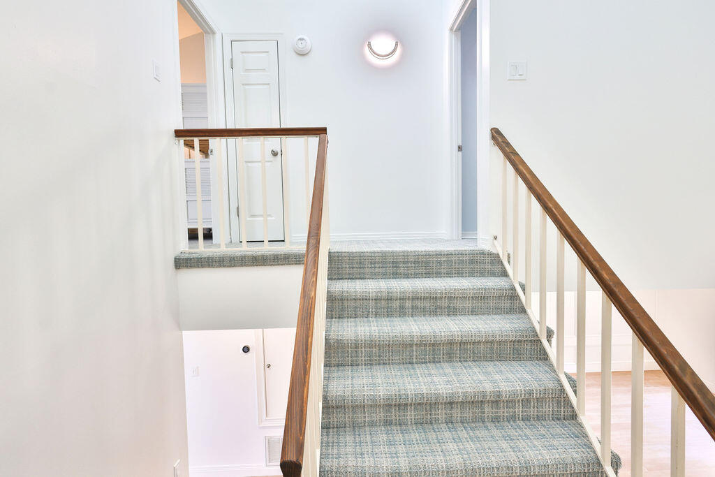 SHORELINE GARDENS T/H - Residential