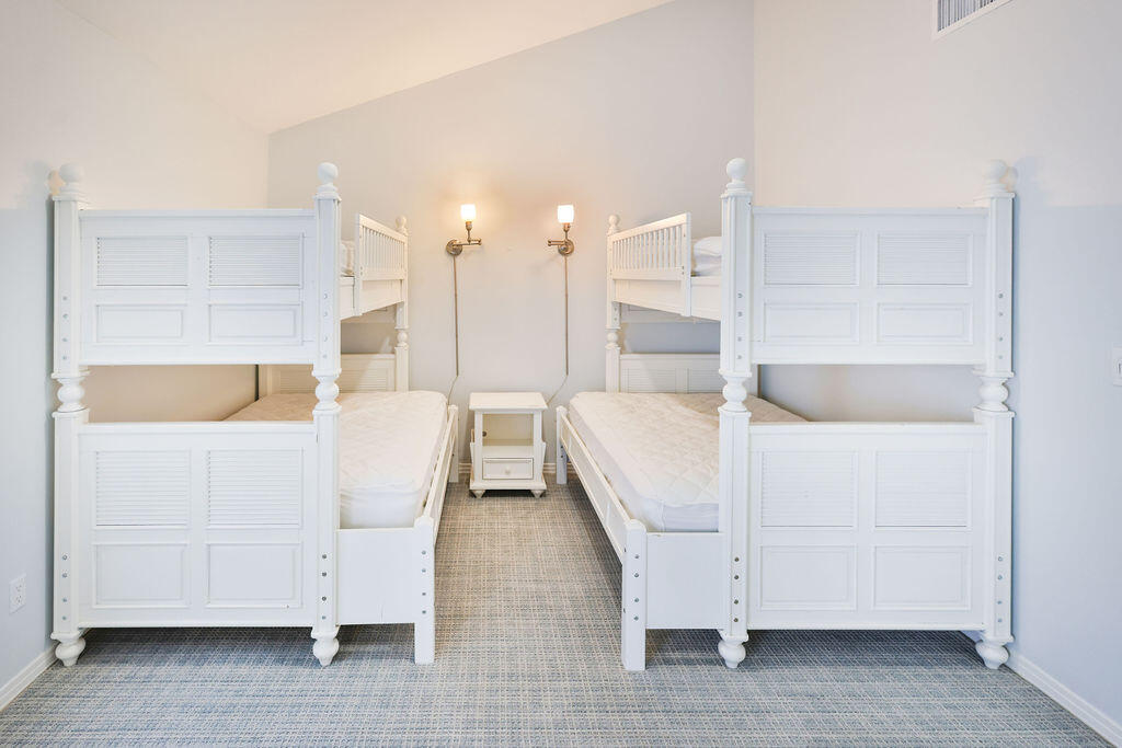 SHORELINE GARDENS T/H - Residential