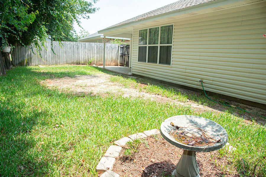 EMERALD VILLAGE S/D - Residential Lease