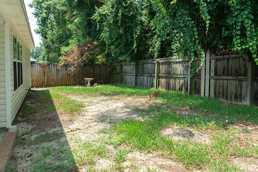 EMERALD VILLAGE S/D - Residential Lease