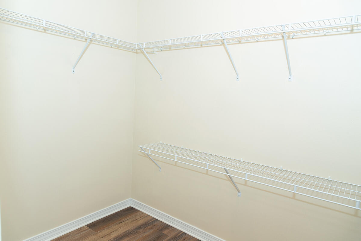 EMERALD VILLAGE S/D - Residential Lease