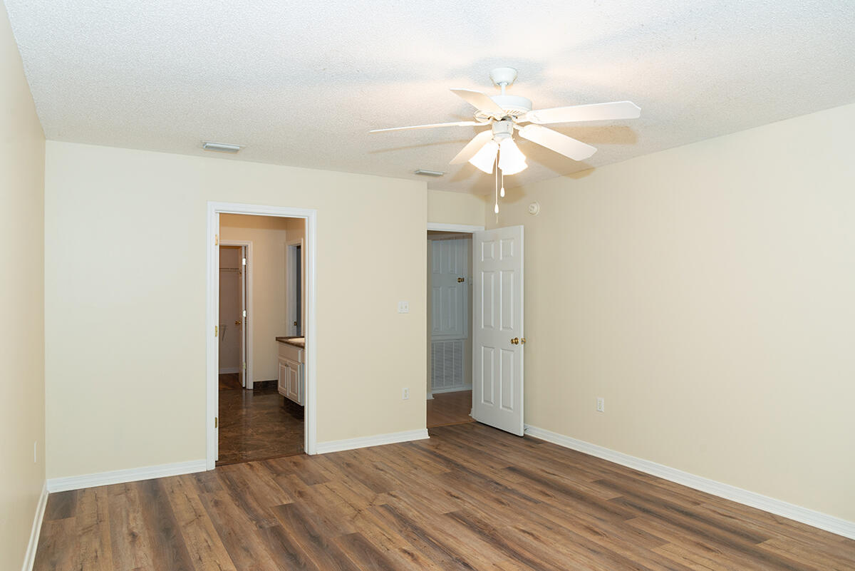 EMERALD VILLAGE S/D - Residential Lease