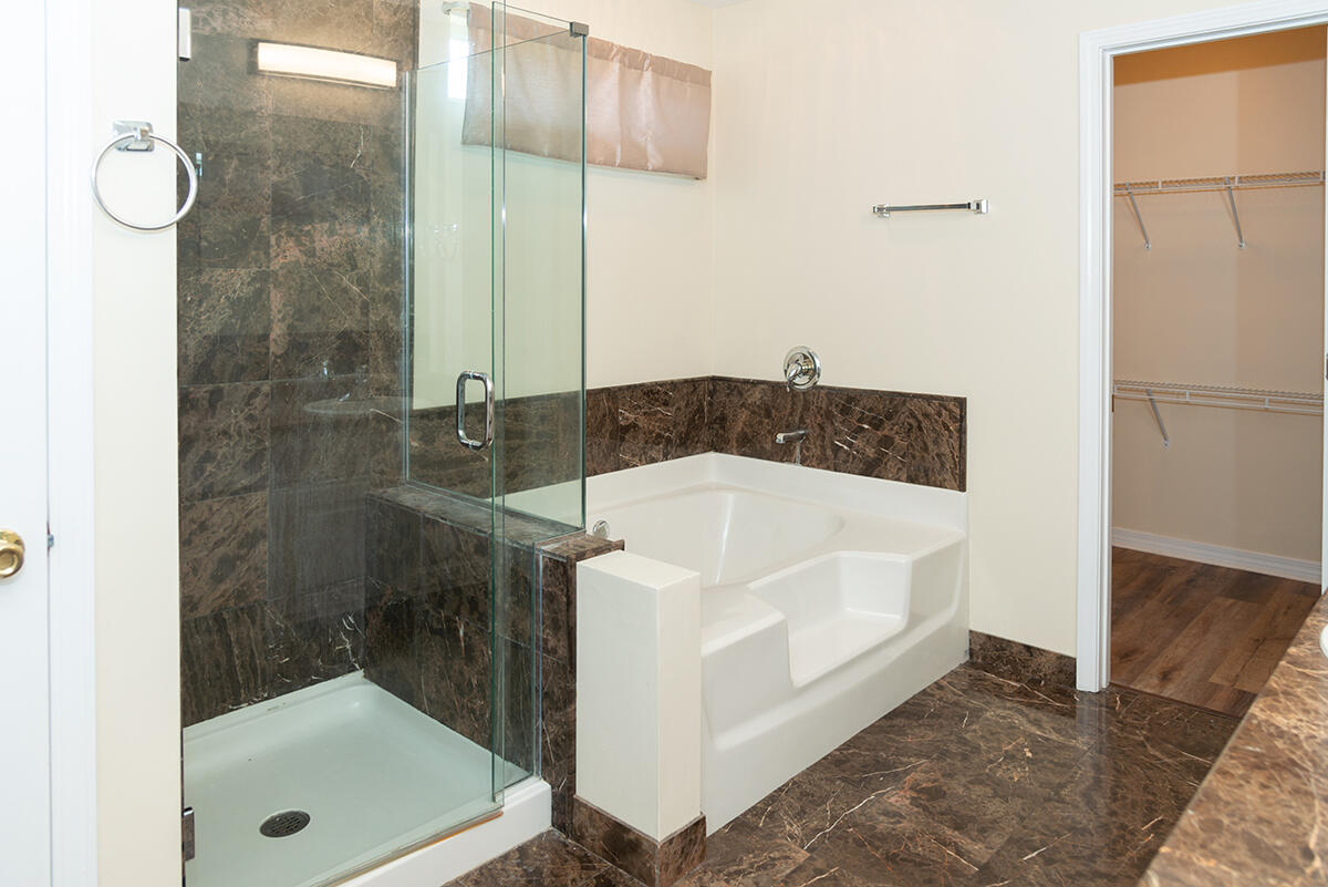 EMERALD VILLAGE S/D - Residential Lease