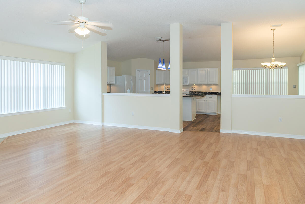 EMERALD VILLAGE S/D - Residential Lease