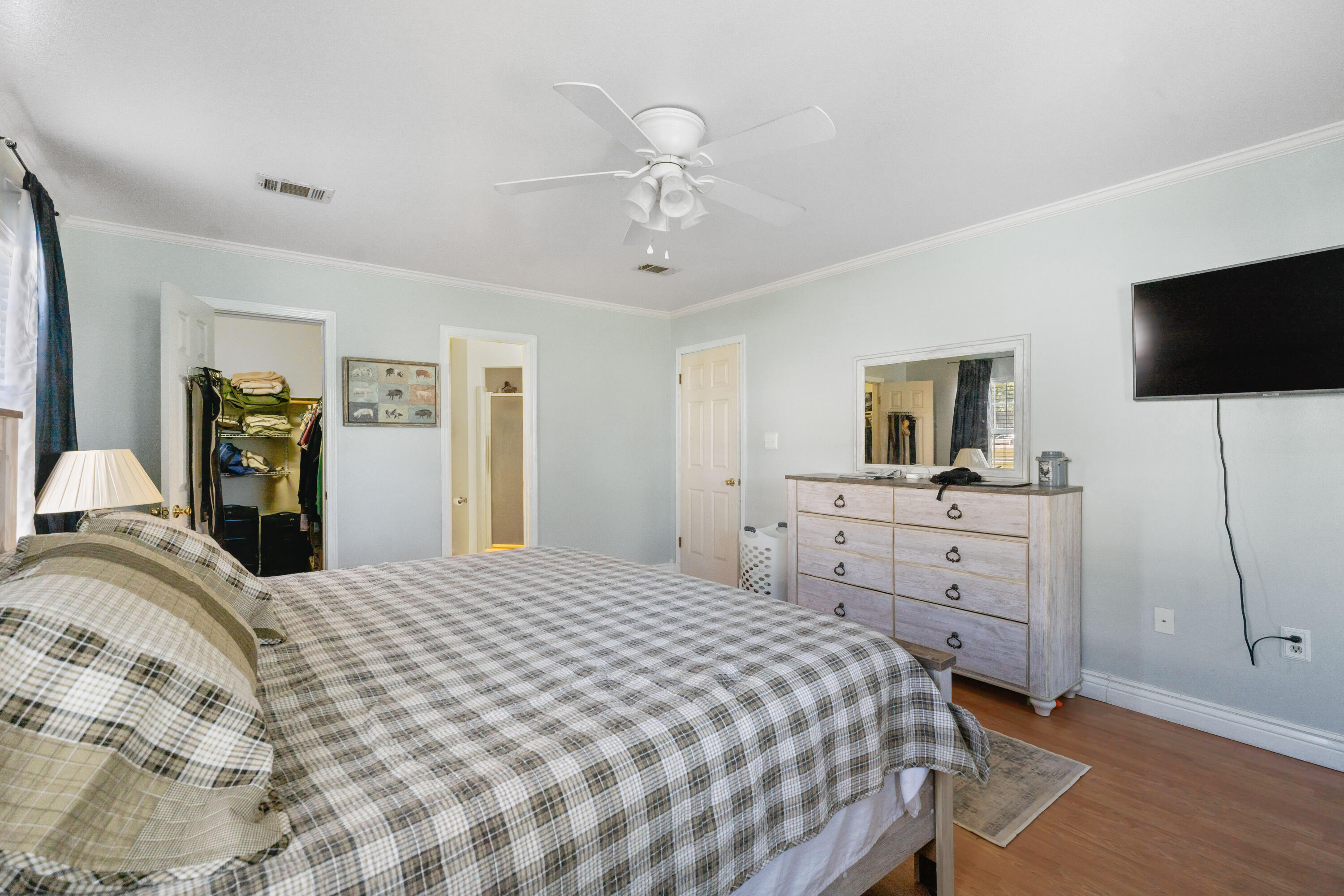 Crestview Suburb - Residential