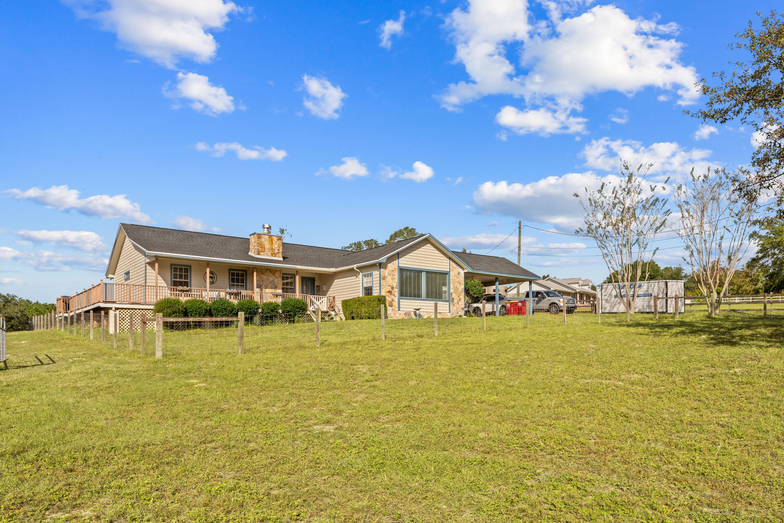 Crestview Suburb - Residential