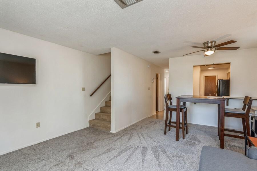 MONTAGE MANOR - Residential