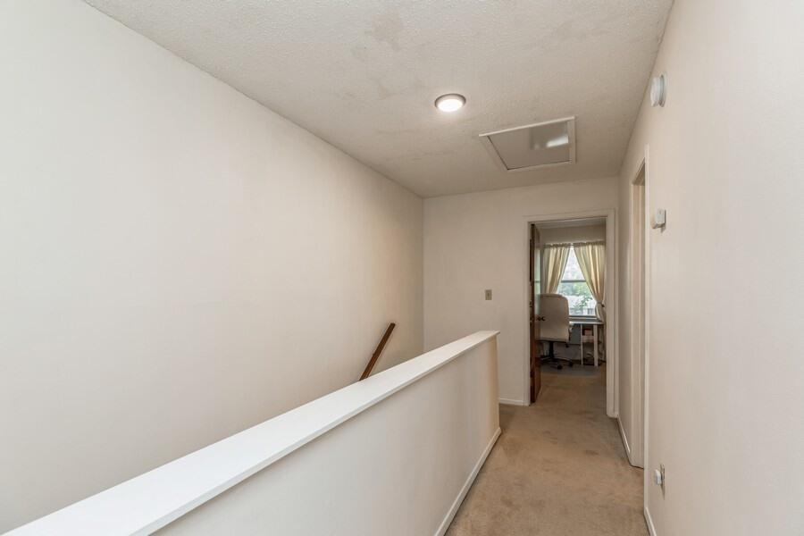 MONTAGE MANOR - Residential