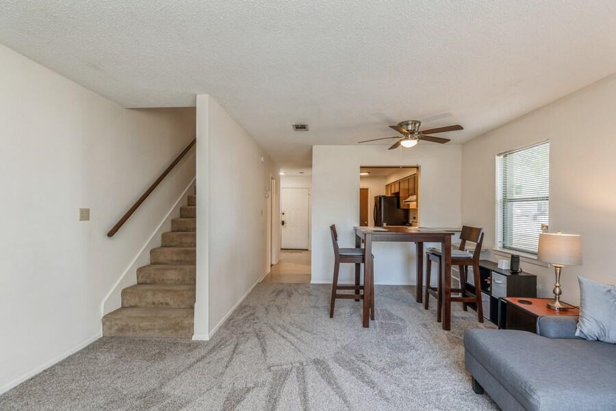 MONTAGE MANOR - Residential