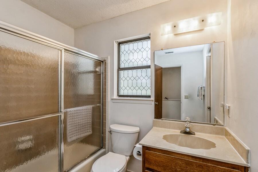 MONTAGE MANOR - Residential