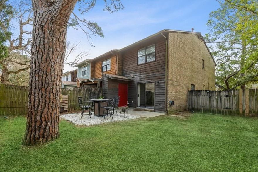 Cozy corner townhome in Fort Walton Beach! This home has a spacious backyard and suitable for entertaining.  The home has a spacious entry way that flows into a large spacious living space. Downstairs has a great size half bath for guest to enjoy. New carpet throughout the downstairs was just installed. The home has a newer hot water tank, fridge, and hvac. All less than 5 years old. The roof is less than 10 years. Grass edited. 

This is a great spot to make your own, turn into rental, or possibly even a great air bnb.