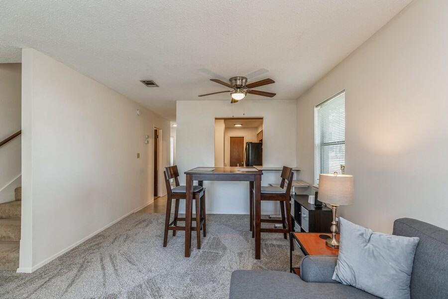 MONTAGE MANOR - Residential