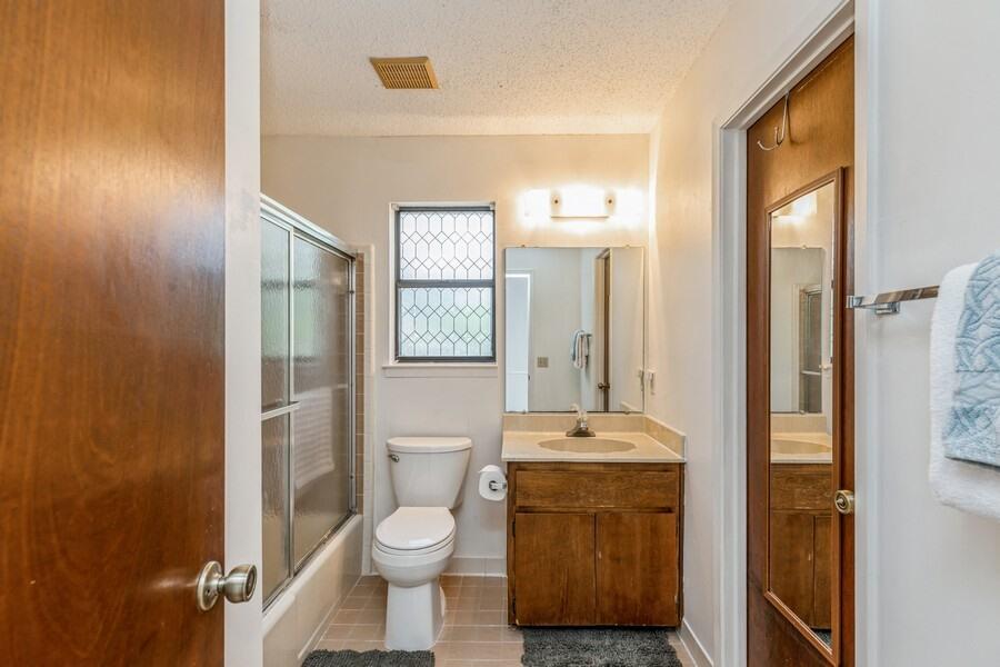 MONTAGE MANOR - Residential