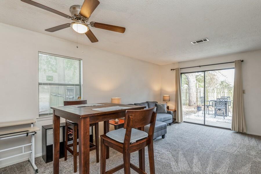 MONTAGE MANOR - Residential