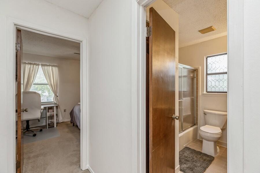 MONTAGE MANOR - Residential