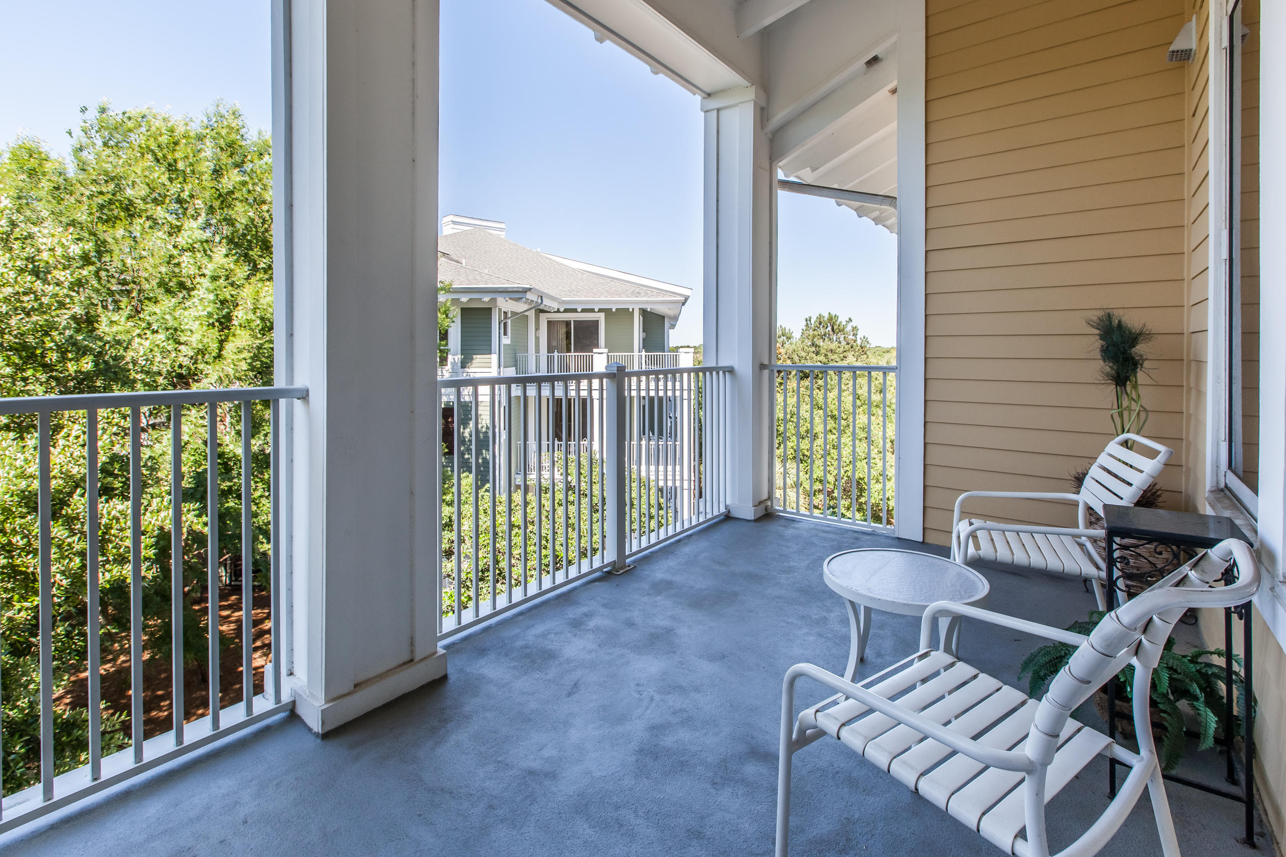 OBSERVATION POINT - Residential