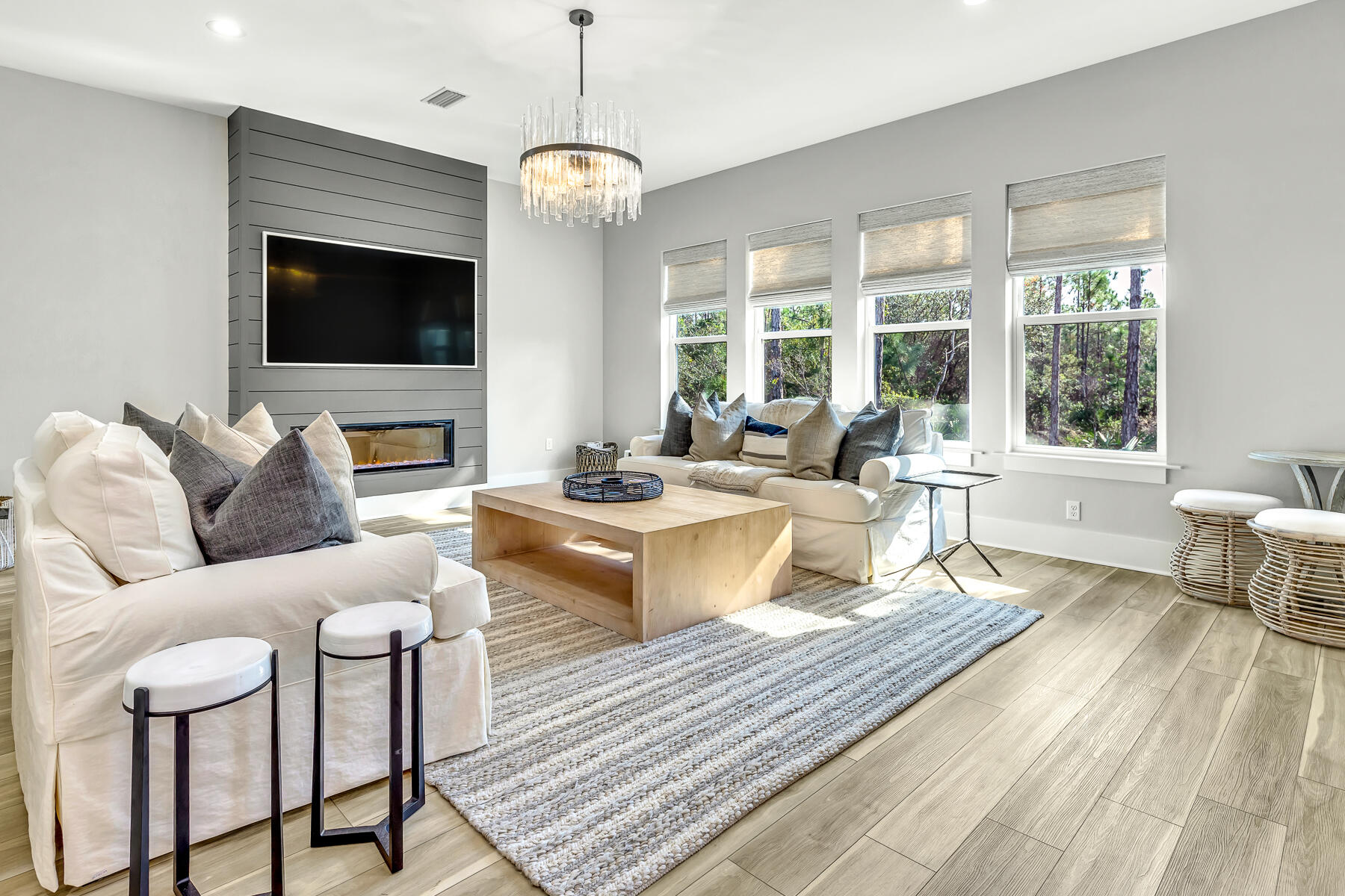 HIDDEN GROVE - Residential