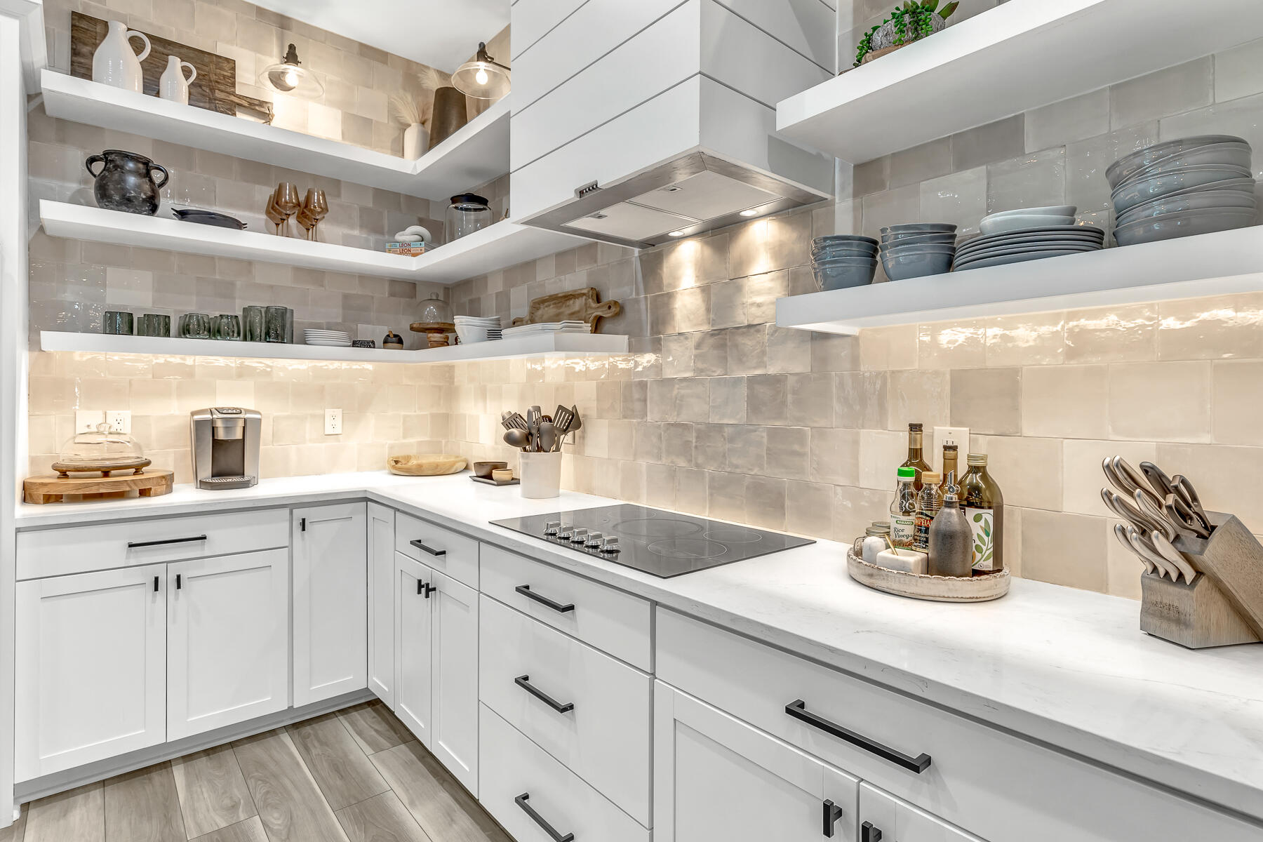 HIDDEN GROVE - Residential