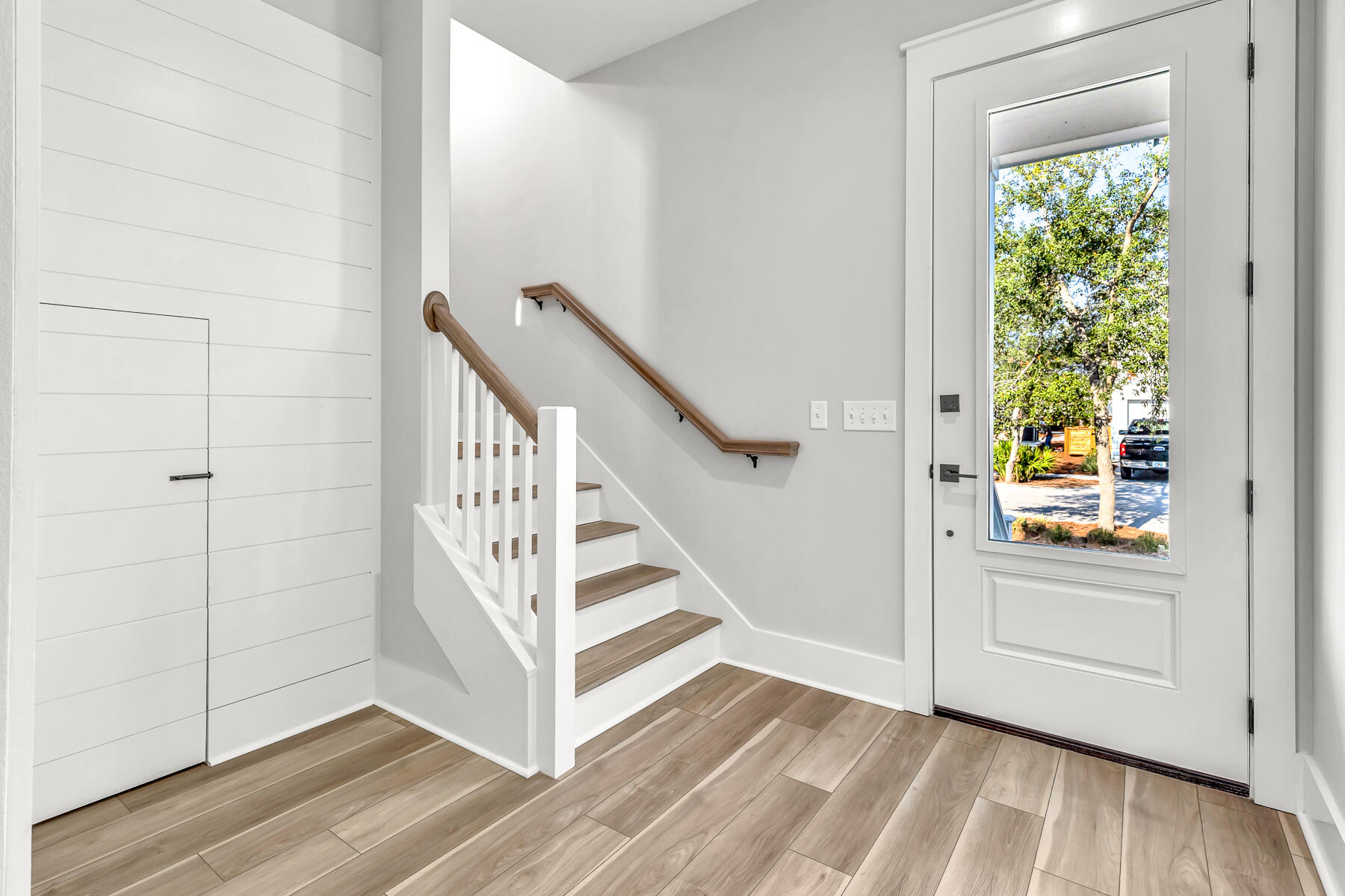 HIDDEN GROVE - Residential