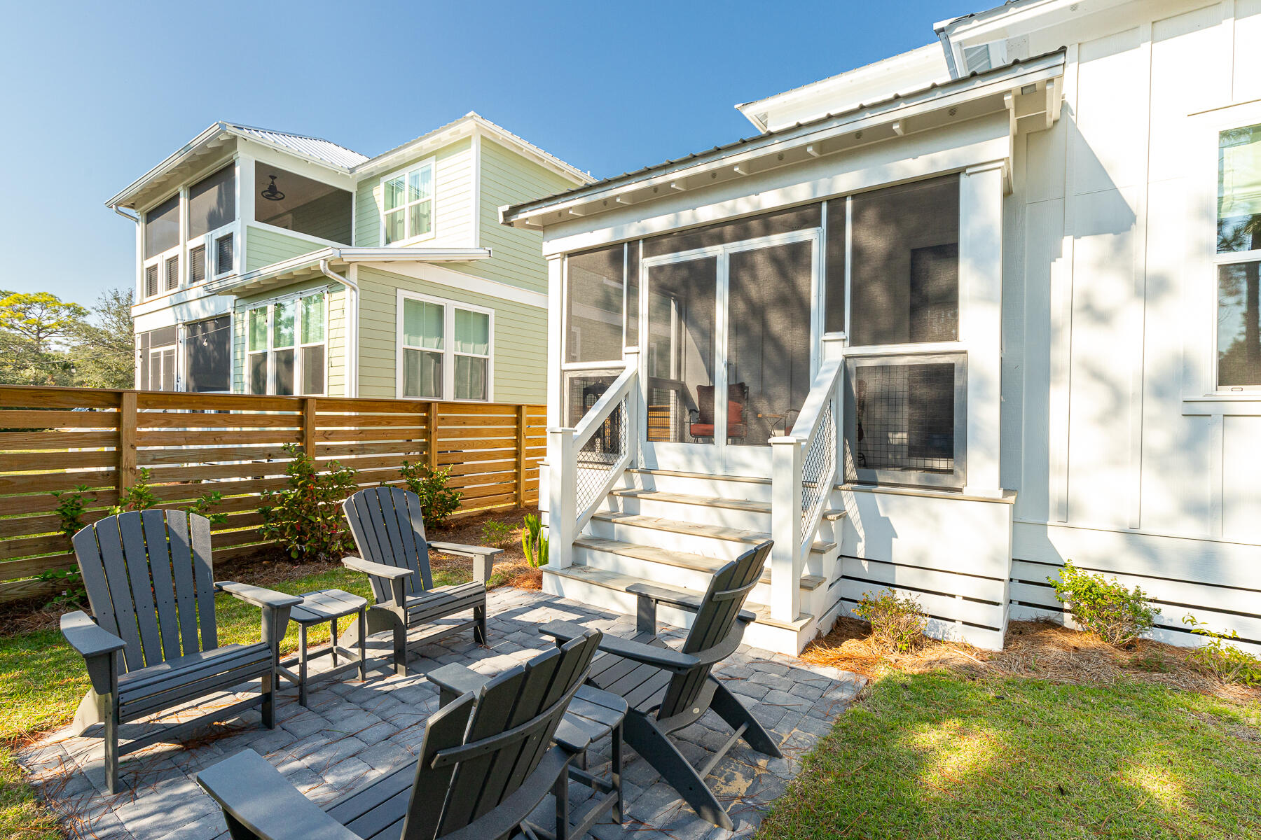 HIDDEN GROVE - Residential