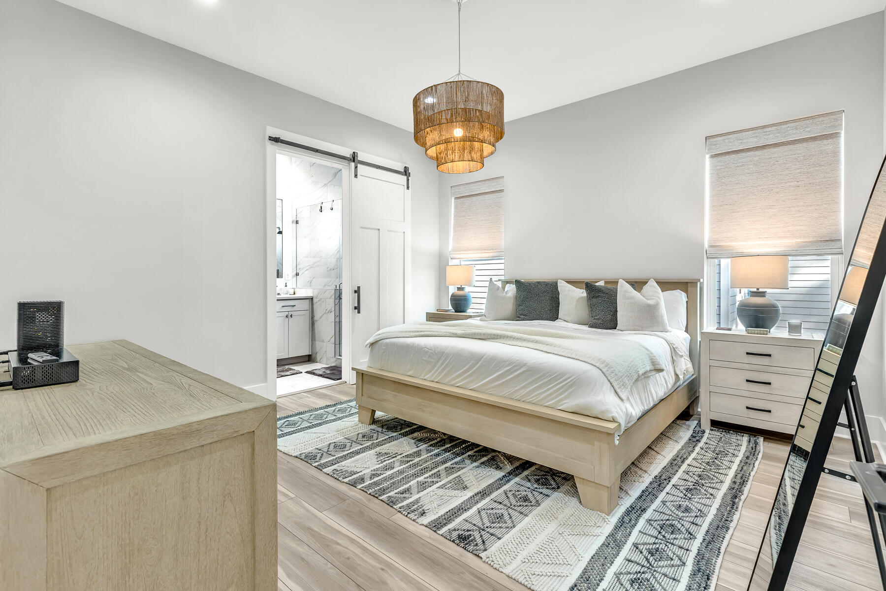 HIDDEN GROVE - Residential