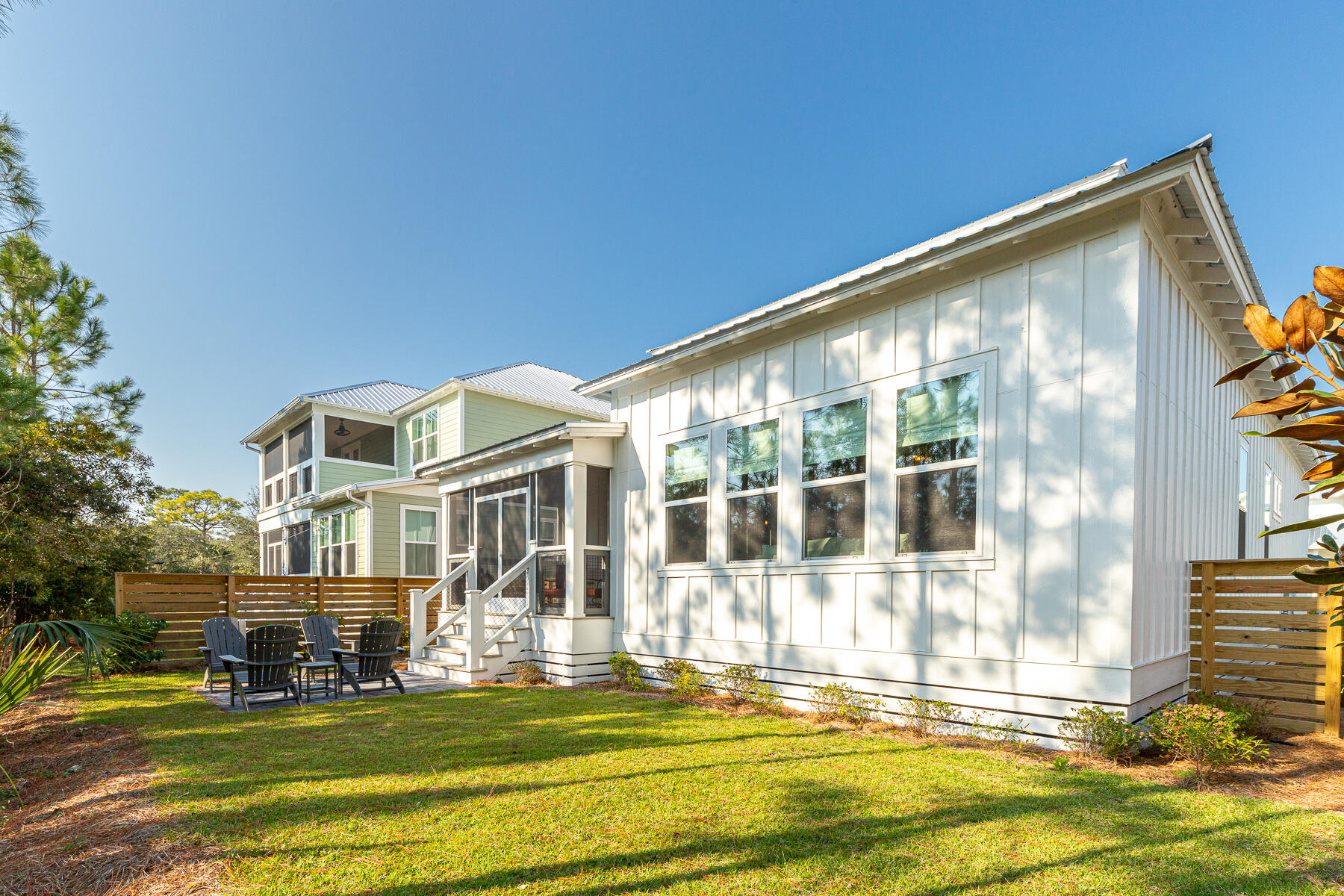 HIDDEN GROVE - Residential