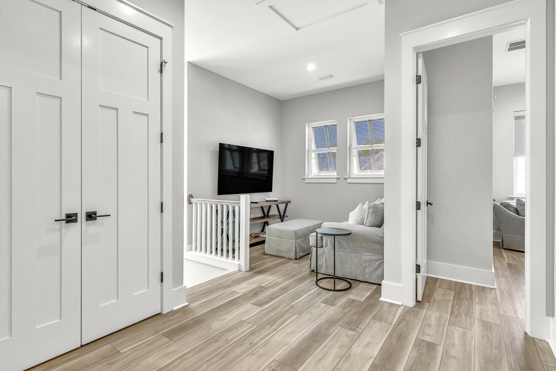 HIDDEN GROVE - Residential