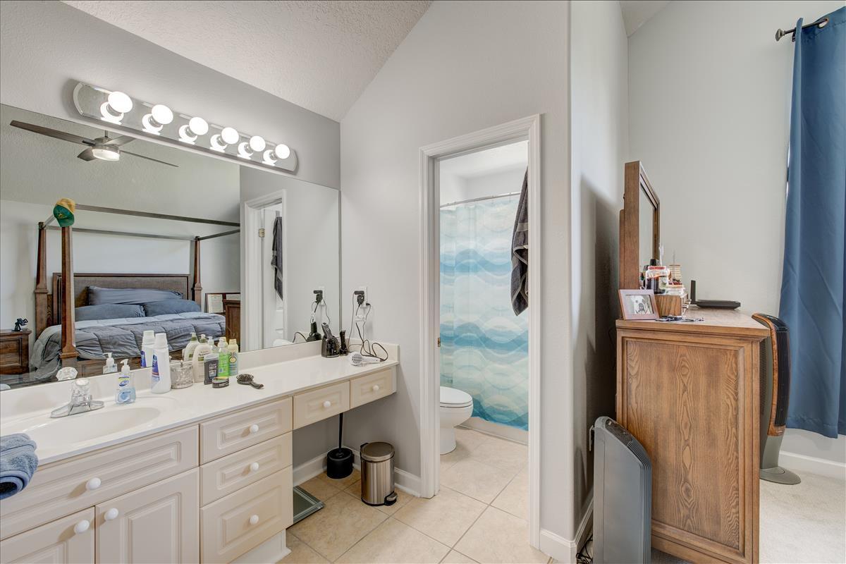 PELICAN PLACE T/H WEST - Residential