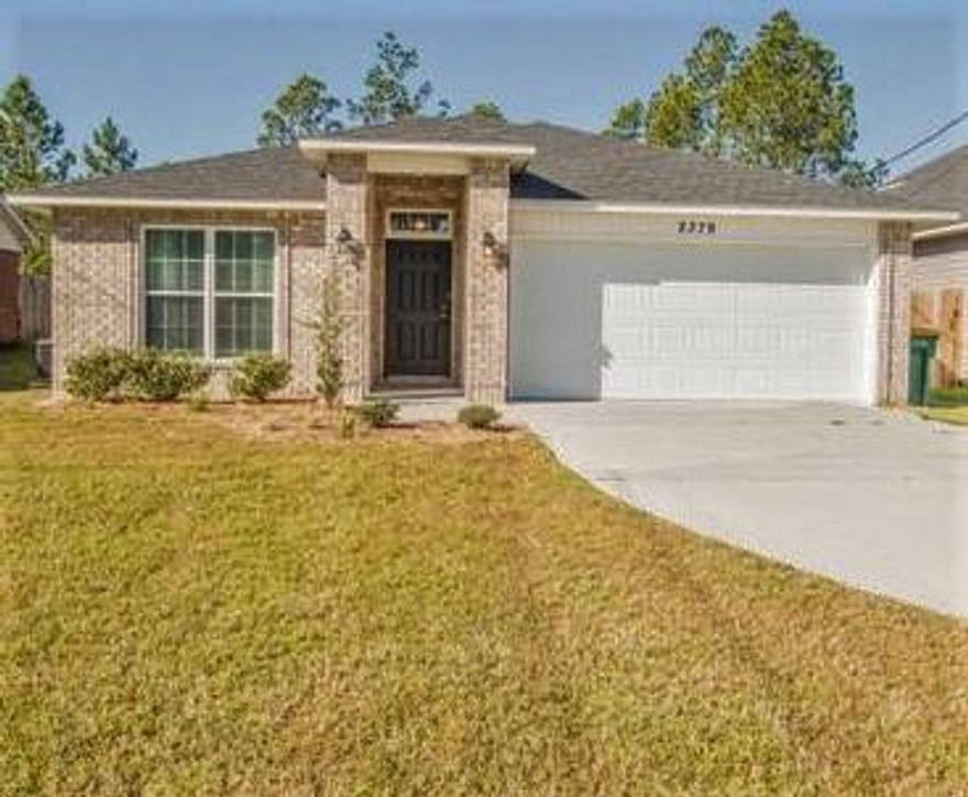 WELCOME to this immaculate, LIKE NEW, open concept home! The entry opens to huge living area, fantastic kitchen & two dining areas. Engineered wood look floors flow through this inviting area with high ceilings & versatile design features. Enjoy cooking in a wonderful kitchen featuring luxurious granite countertops, center island, pantry, breakfast bar & stainless appliances. Garden doors with built-in blinds open to covered patio & large privacy-fenced backyard. The spacious master bedroom is split from other bedrooms, providing privacy, & has a lovely master bathroom with garden tub combination, tile floors, double sink vanity & large walk-in closet. Faux wood blinds throughout this super clean, ready to move in home, close to beaches, base & more. Come see all this home has to offer!