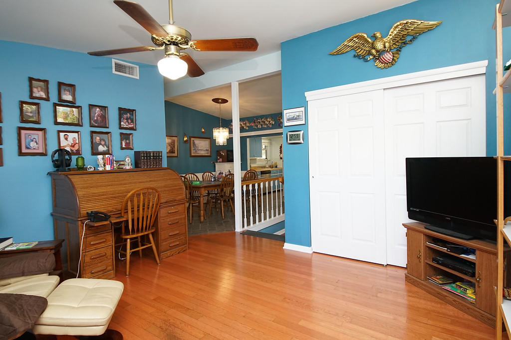 HOWARD S/D - Residential