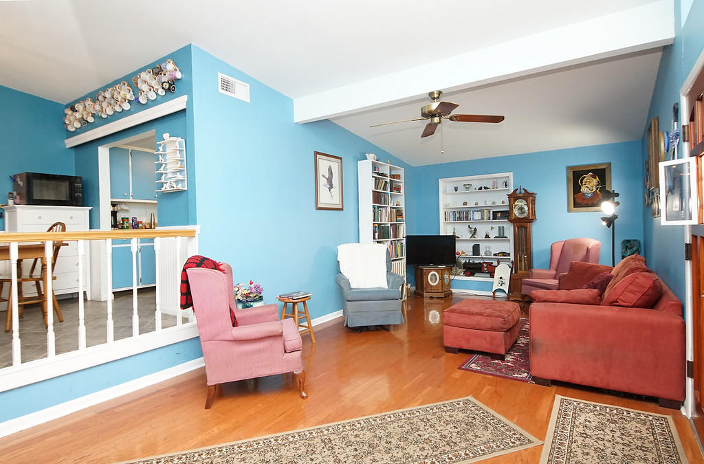 HOWARD S/D - Residential