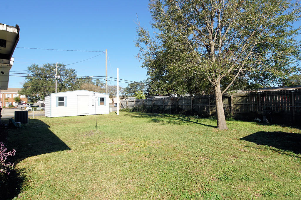 HOWARD S/D - Residential