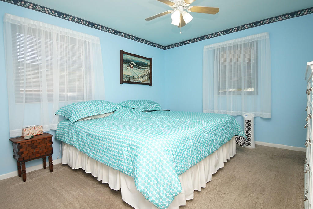 HOWARD S/D - Residential