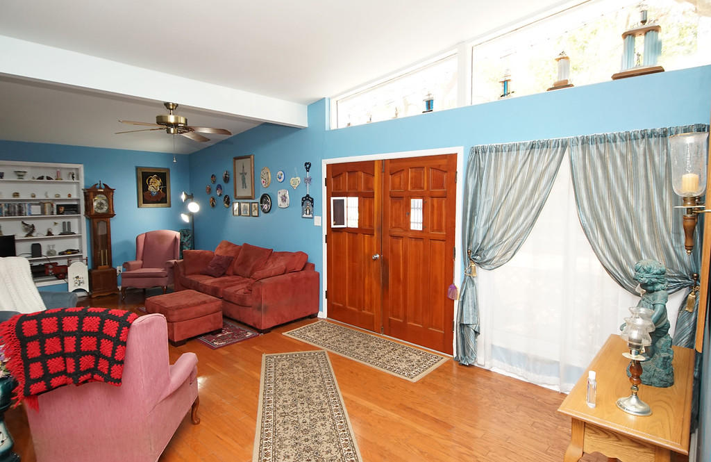 HOWARD S/D - Residential