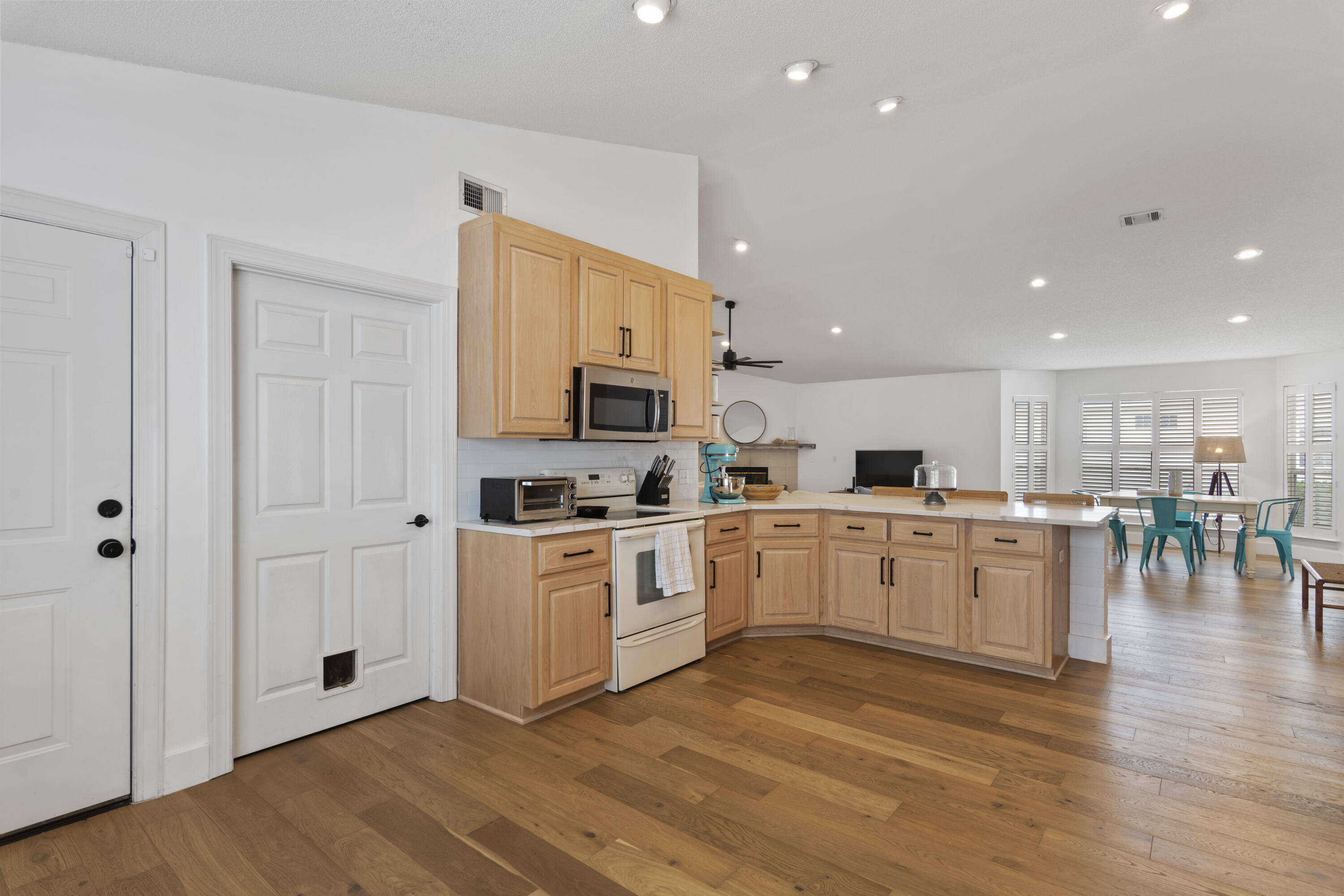 SEA DUNES - Residential