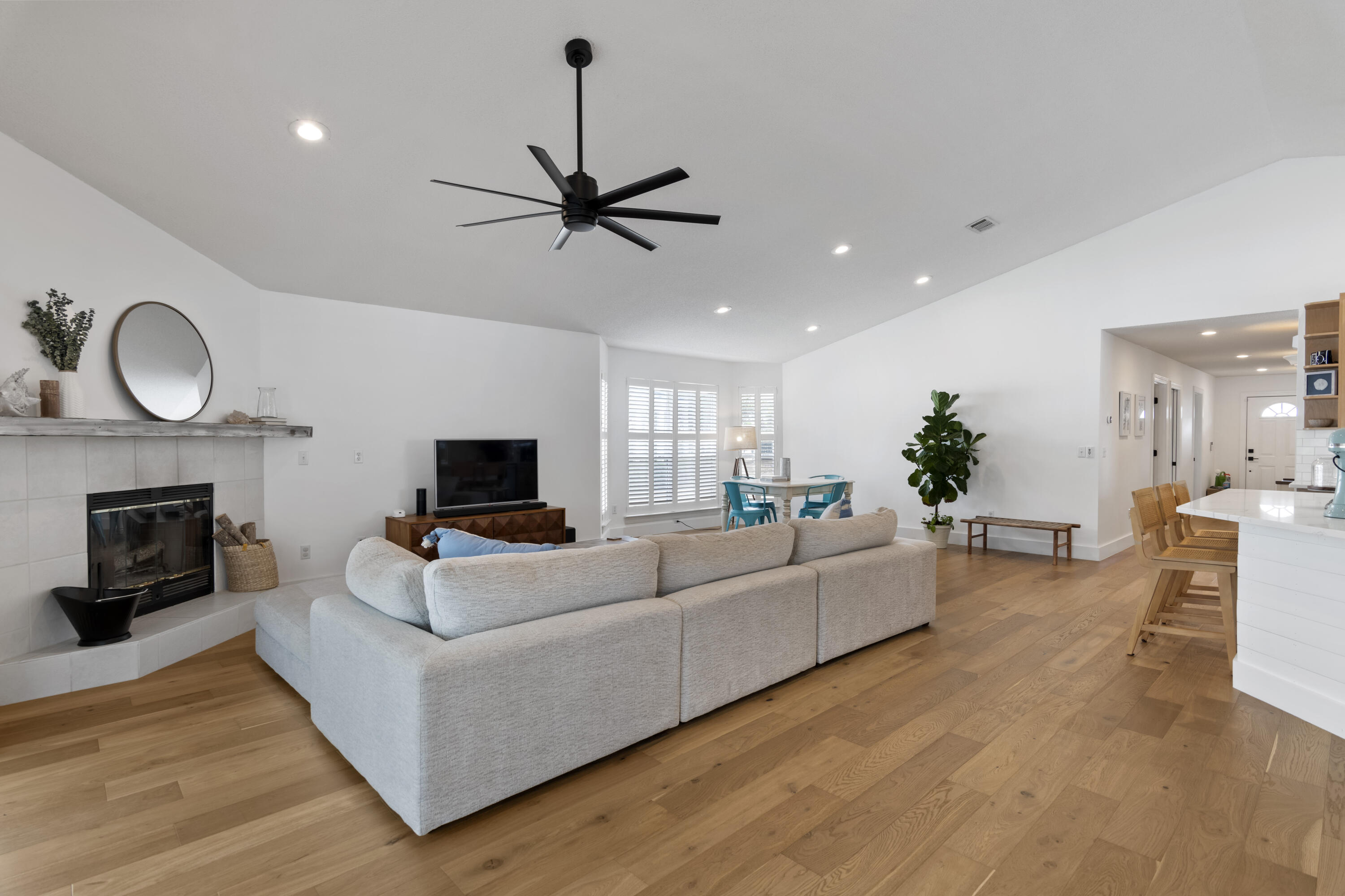 SEA DUNES - Residential