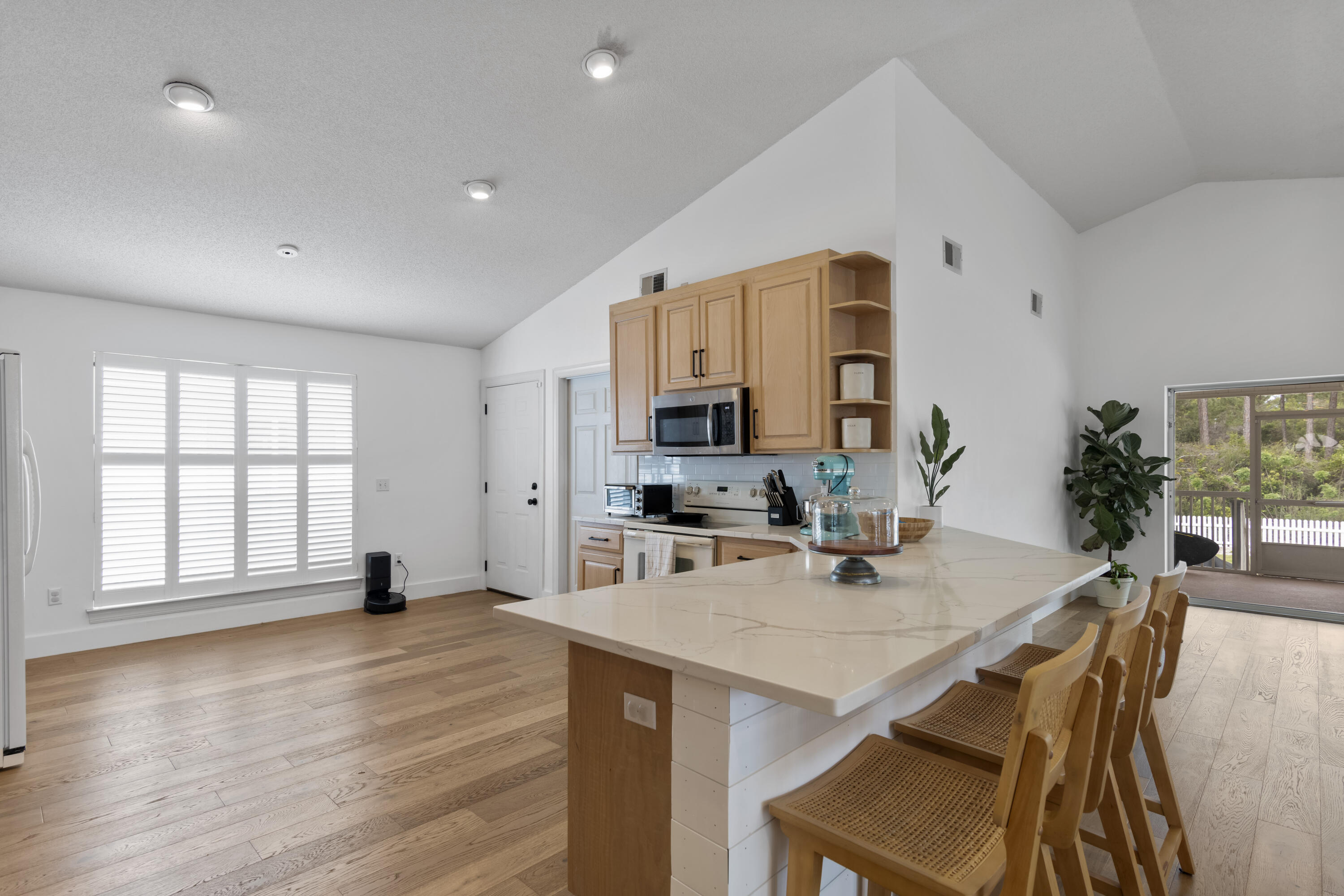 SEA DUNES - Residential