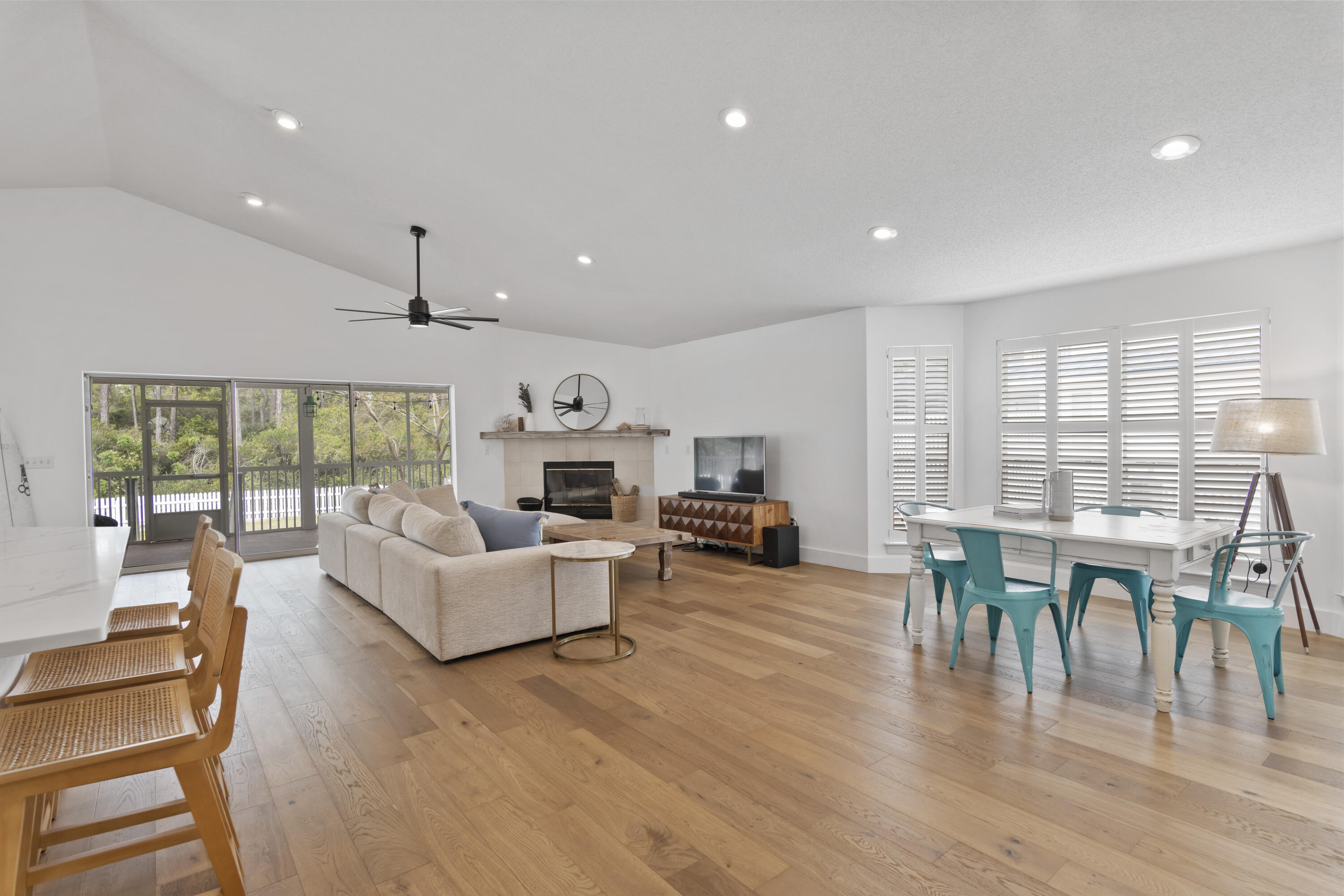 SEA DUNES - Residential