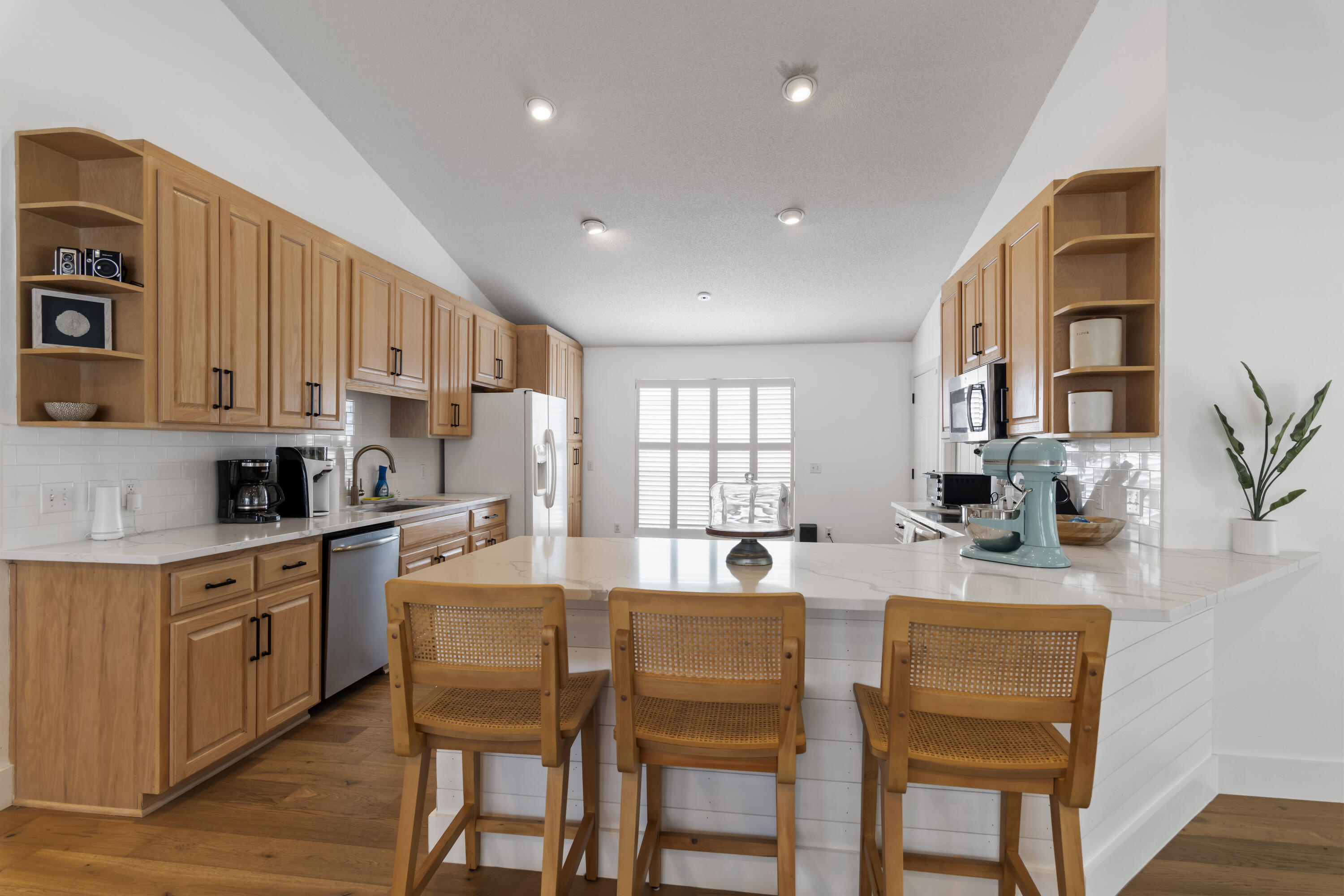 SEA DUNES - Residential