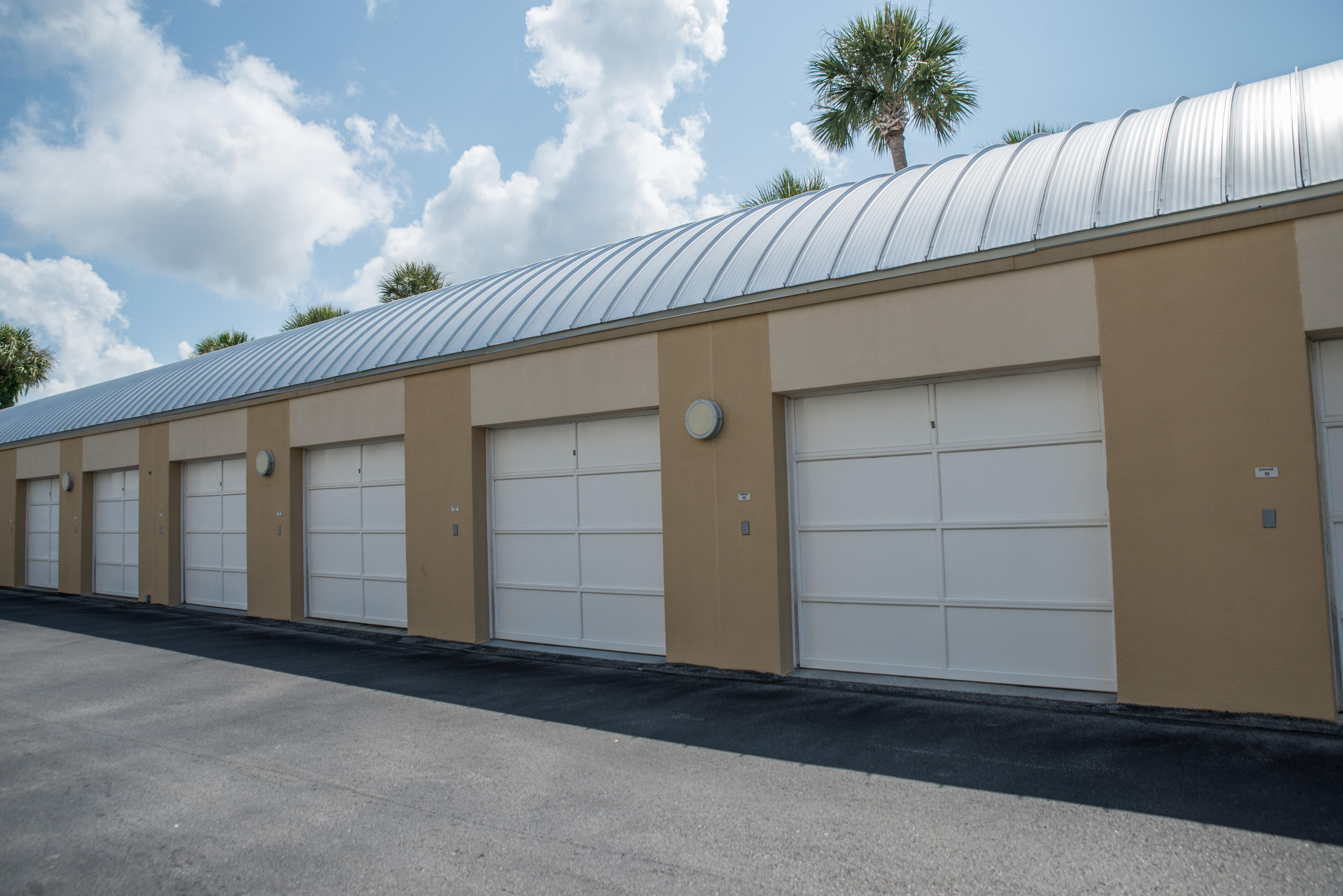 HARBOR LANDING - Residential