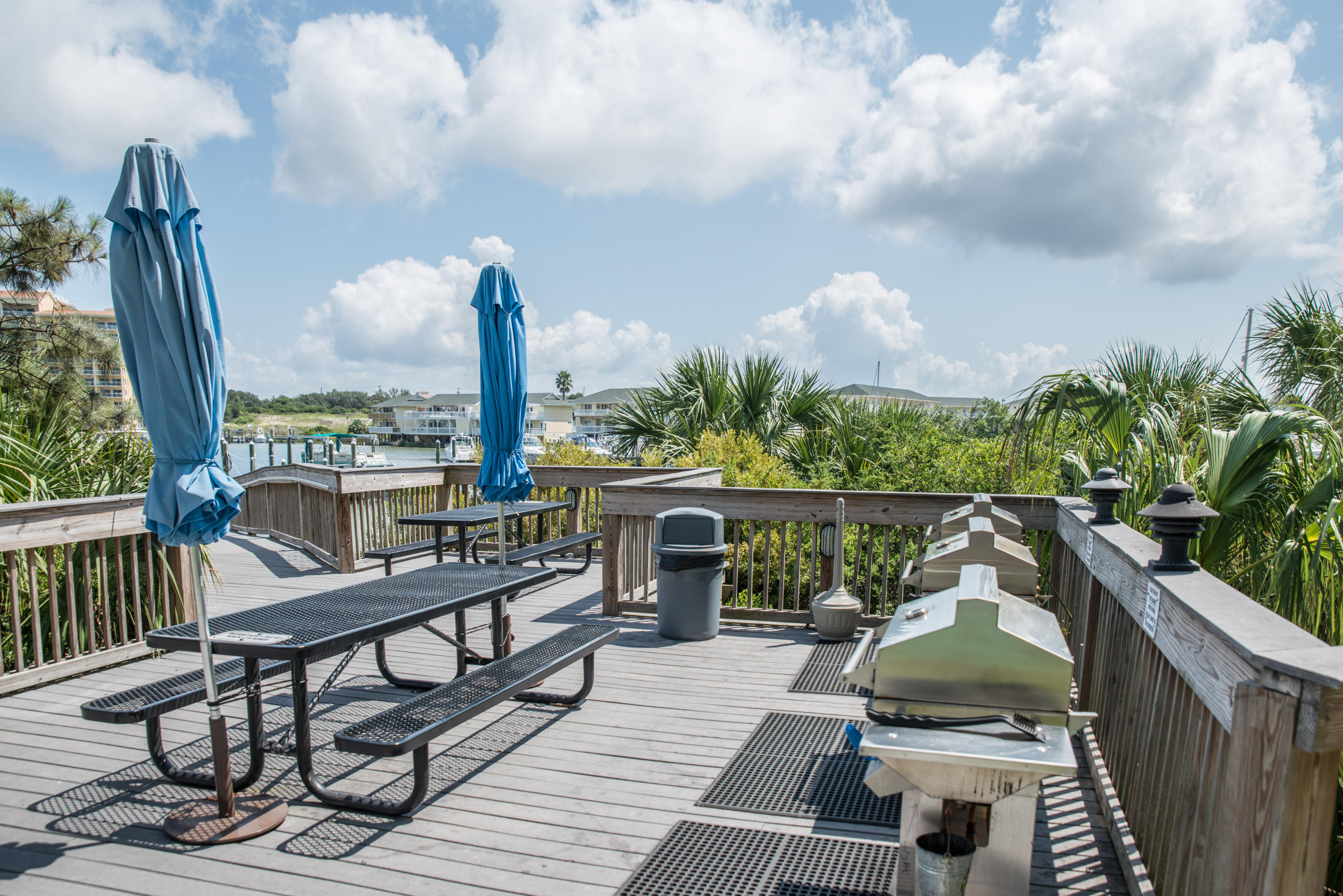 HARBOR LANDING - Residential