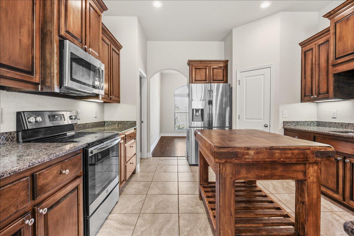 HOMEWOOD EST - Residential