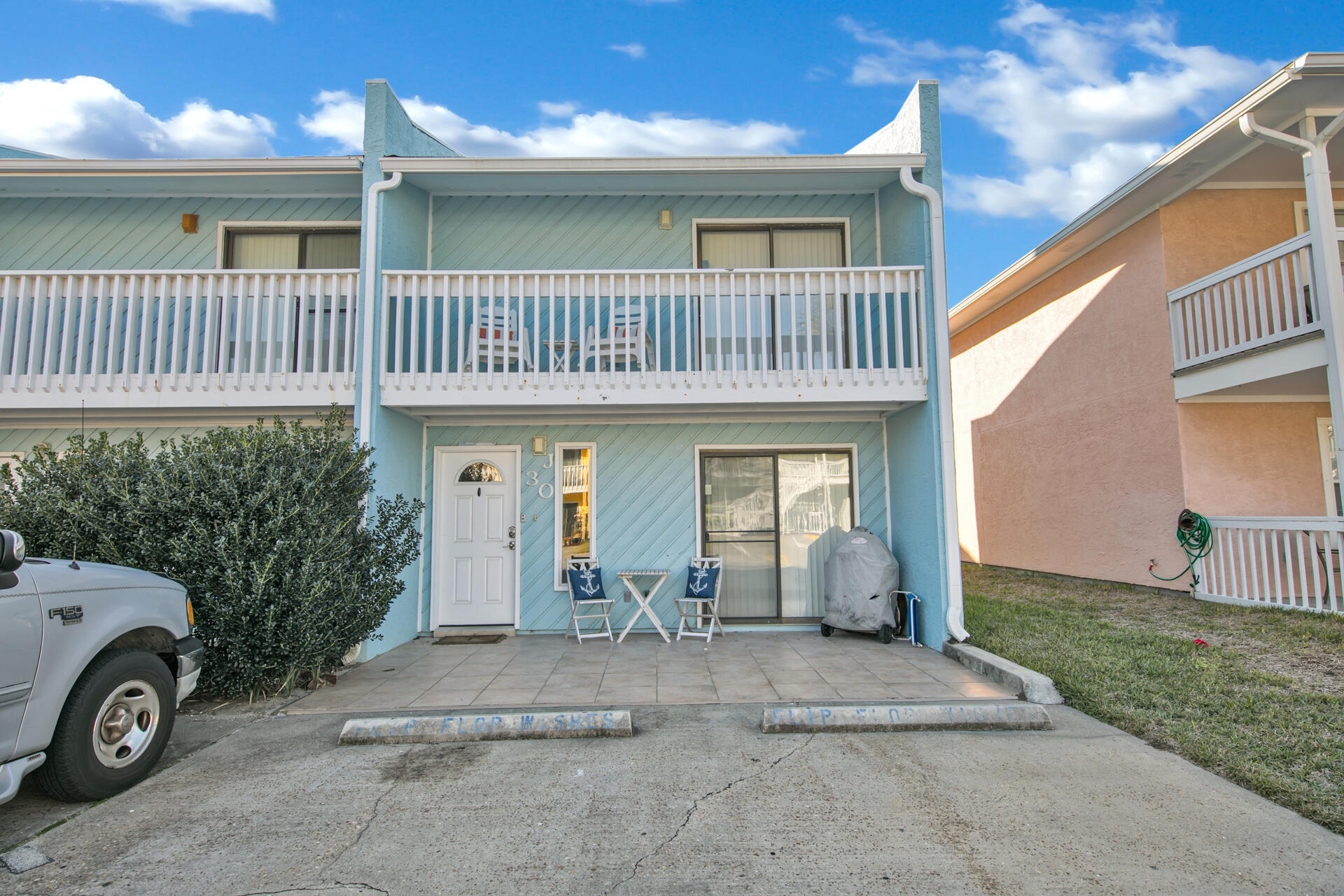 Wendwood Condominiums - Residential